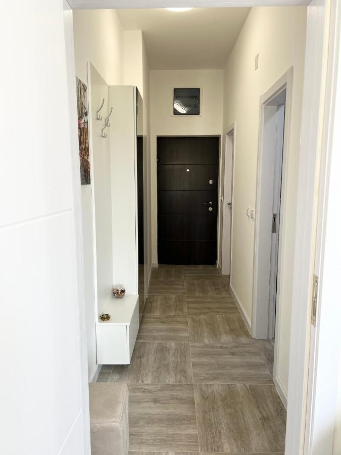 Kaljevic 13 Apartment บาร์ ภายนอก รูปภาพ