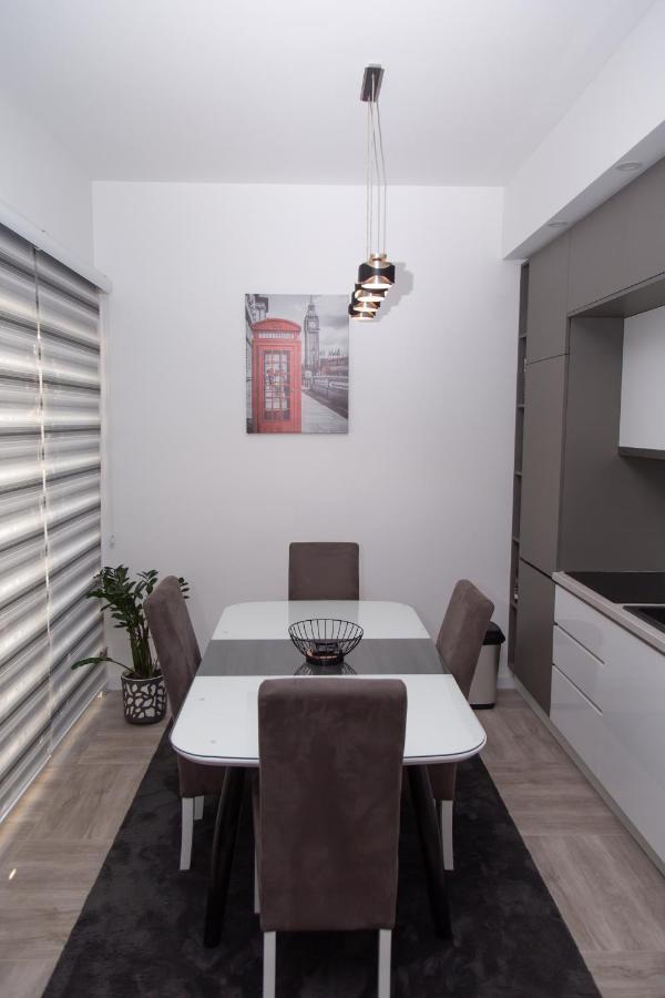 Kaljevic 13 Apartment บาร์ ภายนอก รูปภาพ
